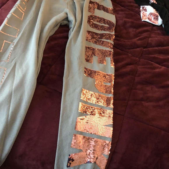 Victoria’s Secret pink Bling sweatpants! - Picture 3 of 7
